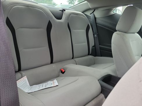 Used 2023 Chevrolet Camaro LT RWD image 7