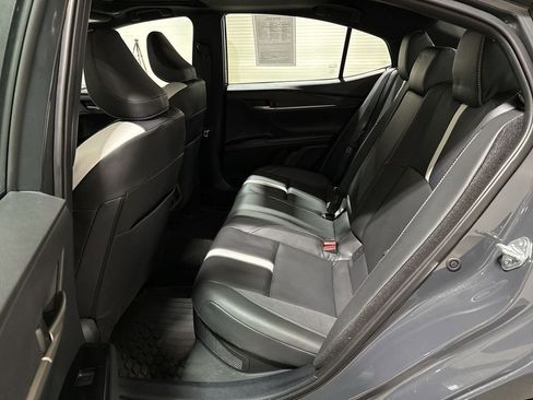 Used 2025 Toyota Camry SE w/ Convenience Package image 23