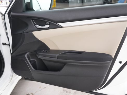 Used 2017 Honda Civic LX image 9