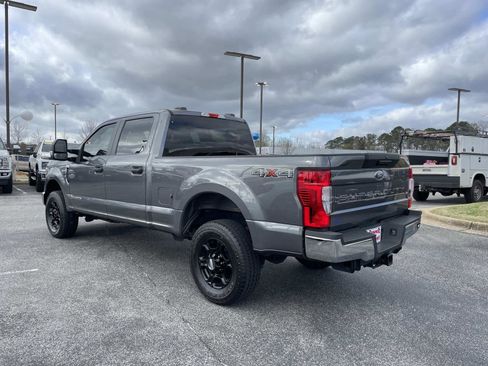 Used 2022 Ford F250 XL w/ Power Equipment Group image 6