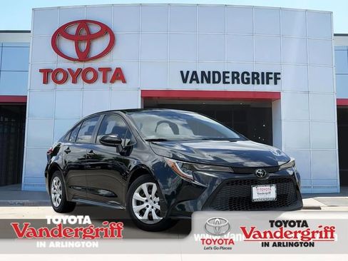 Used 2021 Toyota Corolla LE FWD image 1