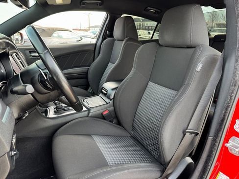 Used 2022 Dodge Charger R/T w/ Blacktop Package image 14