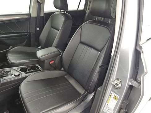 Used 2022 Volkswagen Tiguan SE image 15