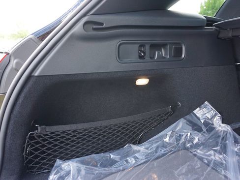 Certified 2025 Mercedes-Benz GLC 300 4MATIC image 69