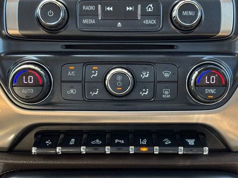 Used 2018 GMC Sierra 2500 Denali w/ Duramax Plus Package AWD/4WD image 38