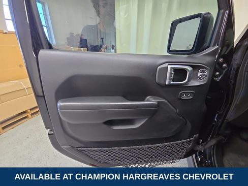 Used 2022 Jeep Gladiator Sport AWD/4WD image 30