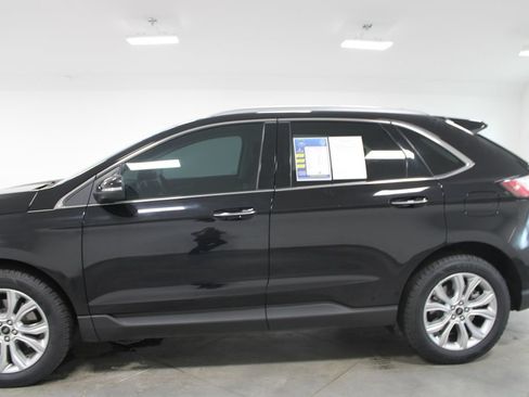 Used 2024 Ford Edge Titanium AWD/4WD image 6