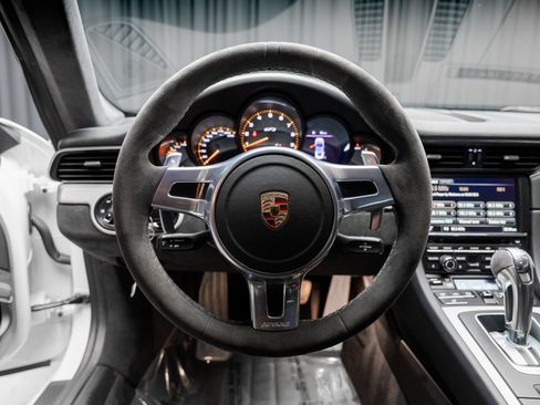 Used 2015 Porsche 911 GT3 w/ Sound Package Plus RWD image 45