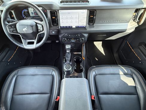 Used 2024 Ford Bronco Badlands AWD/4WD image 18