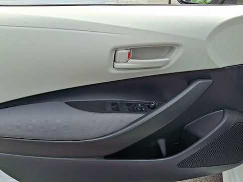 Used 2024 Toyota Corolla LE FWD image 13