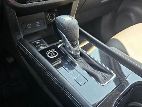 Used 2023 Nissan Kicks SR w/ SR Premium Package FWD image 35