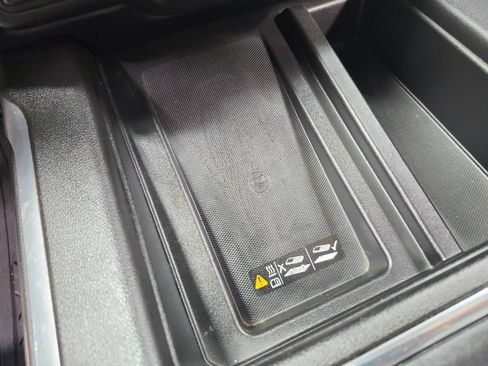 Used 2022 GMC Sierra 2500 AT4 w/ AT4 Premium Plus Package AWD/4WD image 38