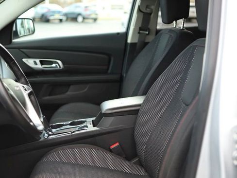 Used 2017 GMC Terrain SLE w/ Convenience Package FWD image 9