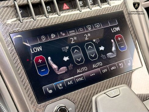Used 2024 Lamborghini Urus S AWD/4WD image 46
