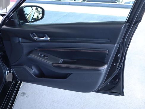 Used 2019 Nissan Altima 2.5 SR image 36