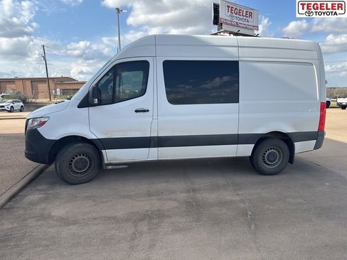 Used 2020 Mercedes-Benz Sprinter 144 Cargo image 1