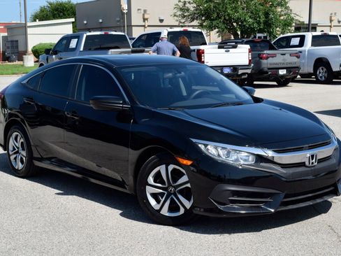 Used 2017 Honda Civic LX image 2