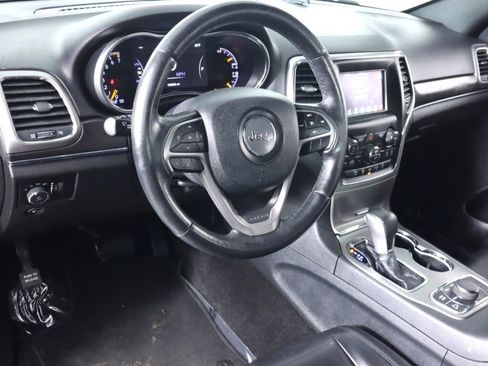 Used 2018 Jeep Grand Cherokee Limited image 9
