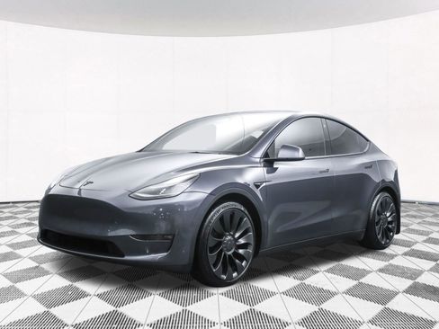 Used 2022 Tesla Model Y Performance image 32