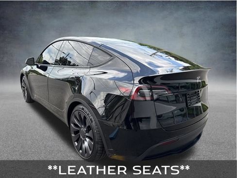 Used 2022 Tesla Model Y Performance AWD/4WD image 3