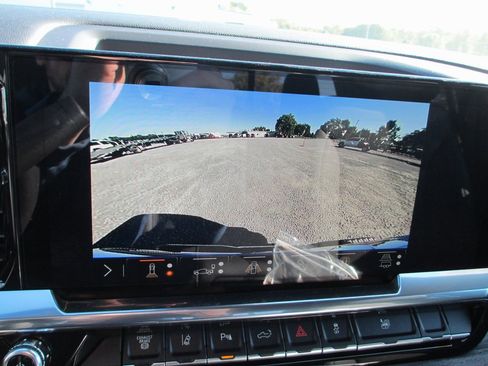 New 2026 GMC Sierra 3500 SLT w/ SLT Premium Package image 16