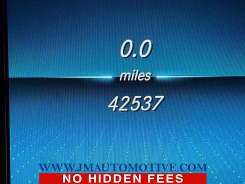 Used 2019 Mercedes-Benz C 300 4MATIC Sedan image 22