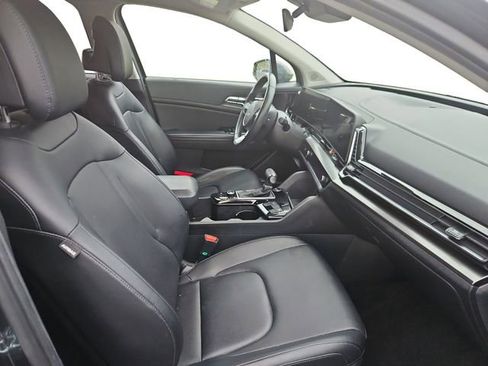 Used 2023 Kia Sportage EX FWD image 17