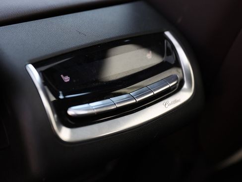 Used 2024 Cadillac XT6 Premium Luxury image 25