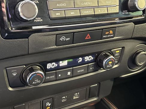 Used 2024 Nissan Frontier PRO-4X w/ Technology Package image 19