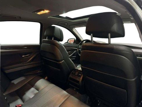Used 2014 BMW 550i xDrive Sedan AWD/4WD image 38