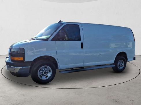 Certified 2024 GMC Savana 2500 w/ Driver Convenience Package image 8