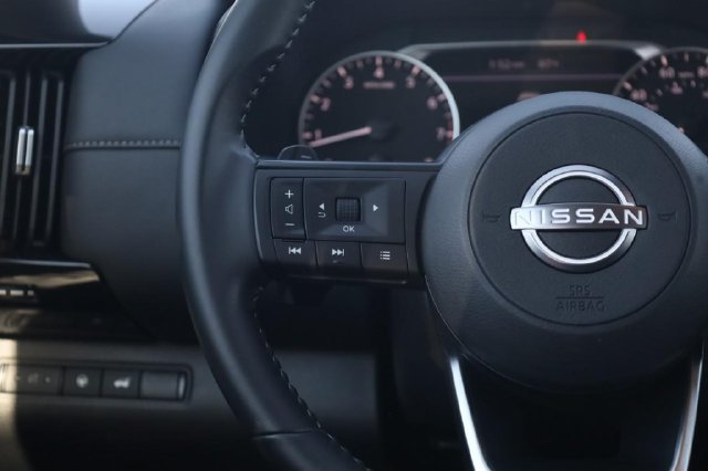Certified 2025 Nissan Pathfinder SV AWD/4WD image 9