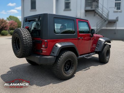 Used 2012 Jeep Wrangler Sport w/ Connectivity Group AWD/4WD image 4