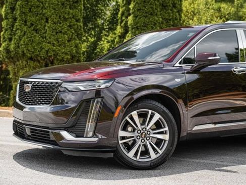 Used 2020 Cadillac XT6 Premium Luxury AWD/4WD image 3