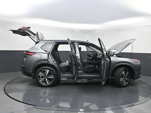 Used 2023 Nissan Rogue SL w/ SL Premium Package FWD image 37