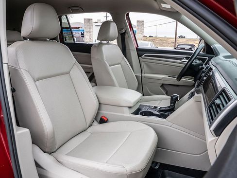 Used 2018 Volkswagen Atlas SE image 21