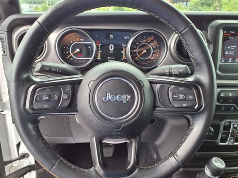 Used 2021 Jeep Wrangler Unlimited Sport image 13