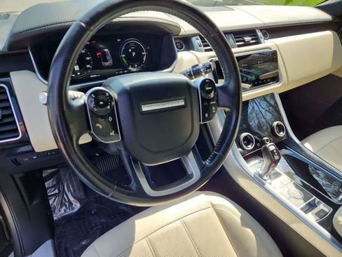 Used 2019 Land Rover Range Rover Sport HSE AWD/4WD image 15