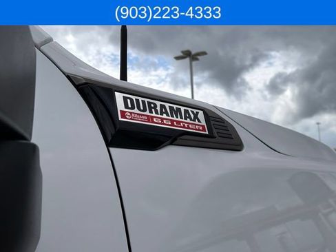 Used 2025 GMC Sierra 2500 AT4X AWD/4WD image 19
