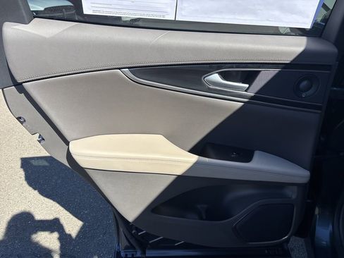 Certified 2022 Lincoln Nautilus Reserve w/ Luxury Package image 12