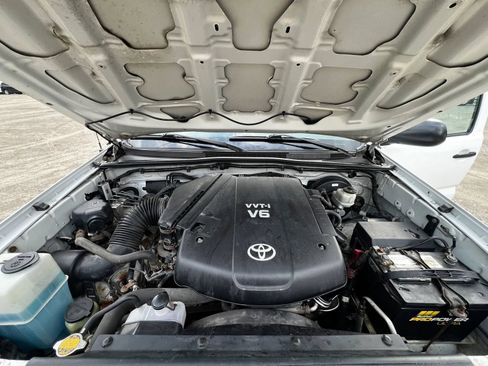 Used 2014 Toyota Tacoma 4x4 Access Cab V6 w/ SR5 Package image 20