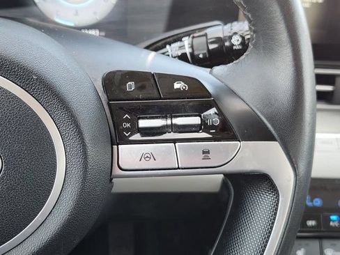 Used 2025 Hyundai Elantra Limited FWD image 28