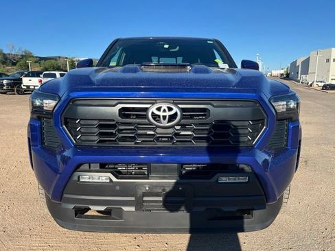 Used 2024 Toyota Tacoma TRD Sport w/ TRD Sport Upgrade Package AWD/4WD image 8