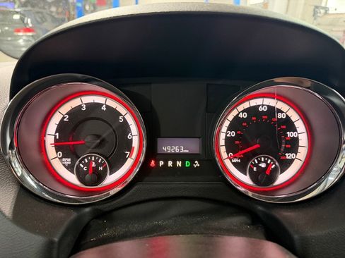 Used 2018 Dodge Grand Caravan SE w/ UConnect Hands-Free Group FWD image 3