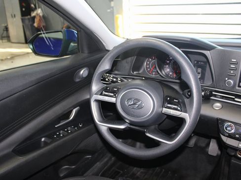 Used 2023 Hyundai Elantra SEL image 22