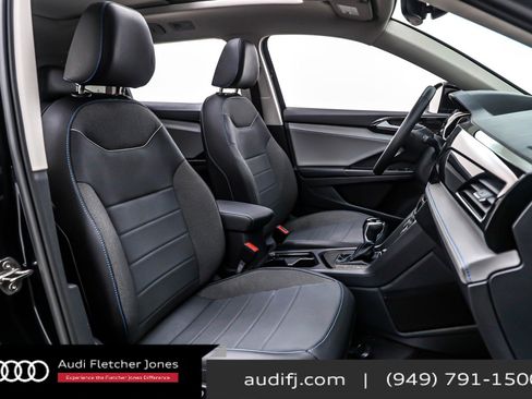 Used 2024 Volkswagen Taos SE image 7