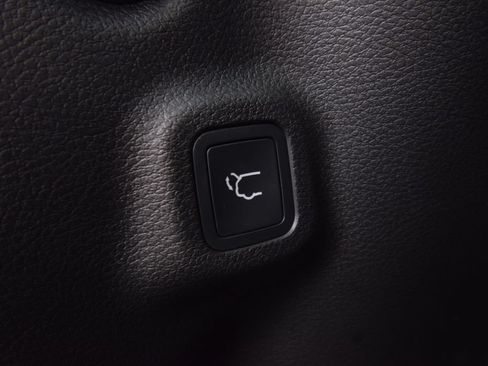 New 2026 Jeep Compass Limited w/ Sun, Sound & Navigation Group AWD/4WD image 37