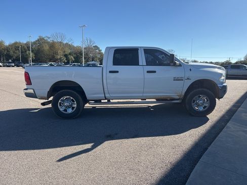 Used 2017 RAM 2500 Tradesman w/ Chrome Appearance Group image 5