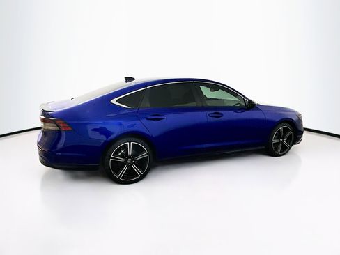 Used 2024 Honda Accord Sport image 10