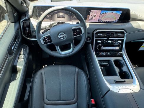 New 2025 Nissan Armada SL w/ Captain's Chari Seat Package image 25